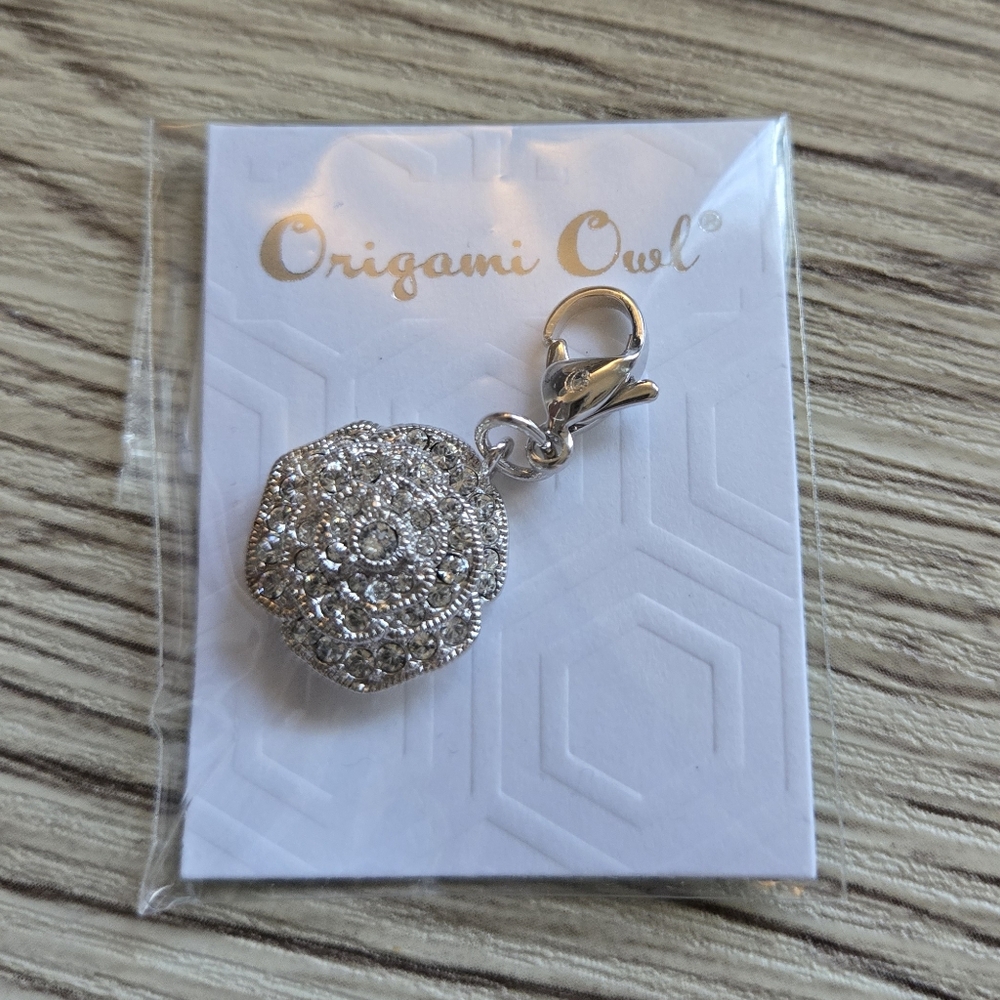 🦉Crystal Rose Dangle